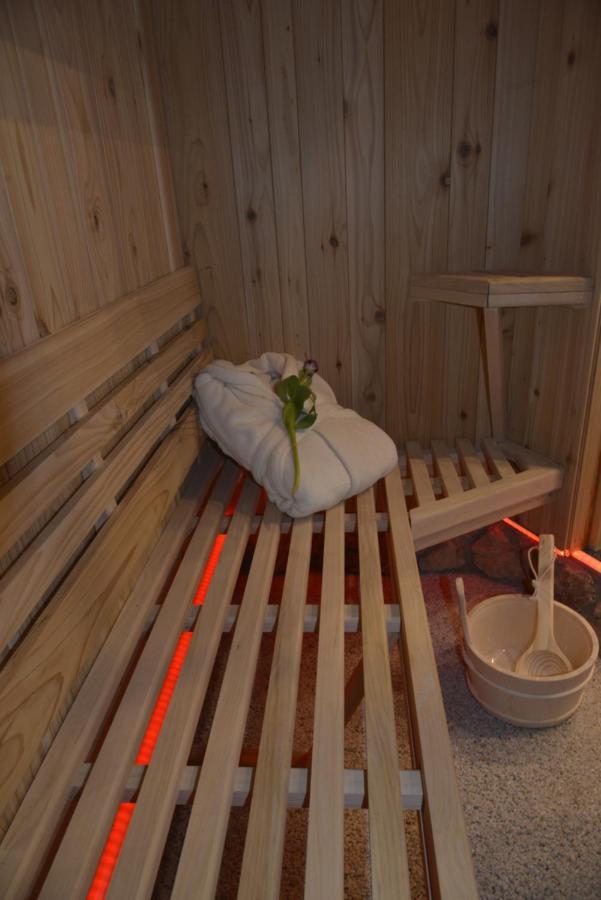 Eifel Kate, Relaxen Mit Sauna Und Whirlpool 크로넨버그 외부 사진