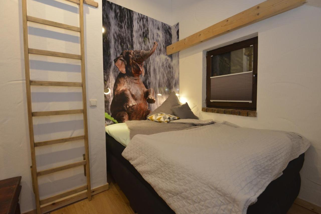 Eifel Kate, Relaxen Mit Sauna Und Whirlpool 크로넨버그 외부 사진