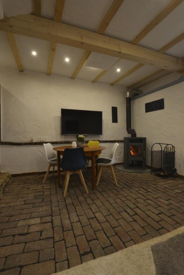 Eifel Kate, Relaxen Mit Sauna Und Whirlpool 크로넨버그 외부 사진